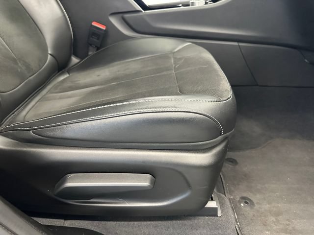 Used 2023 Jeep Grand Cherokee Altitude AWD/4WD image 21