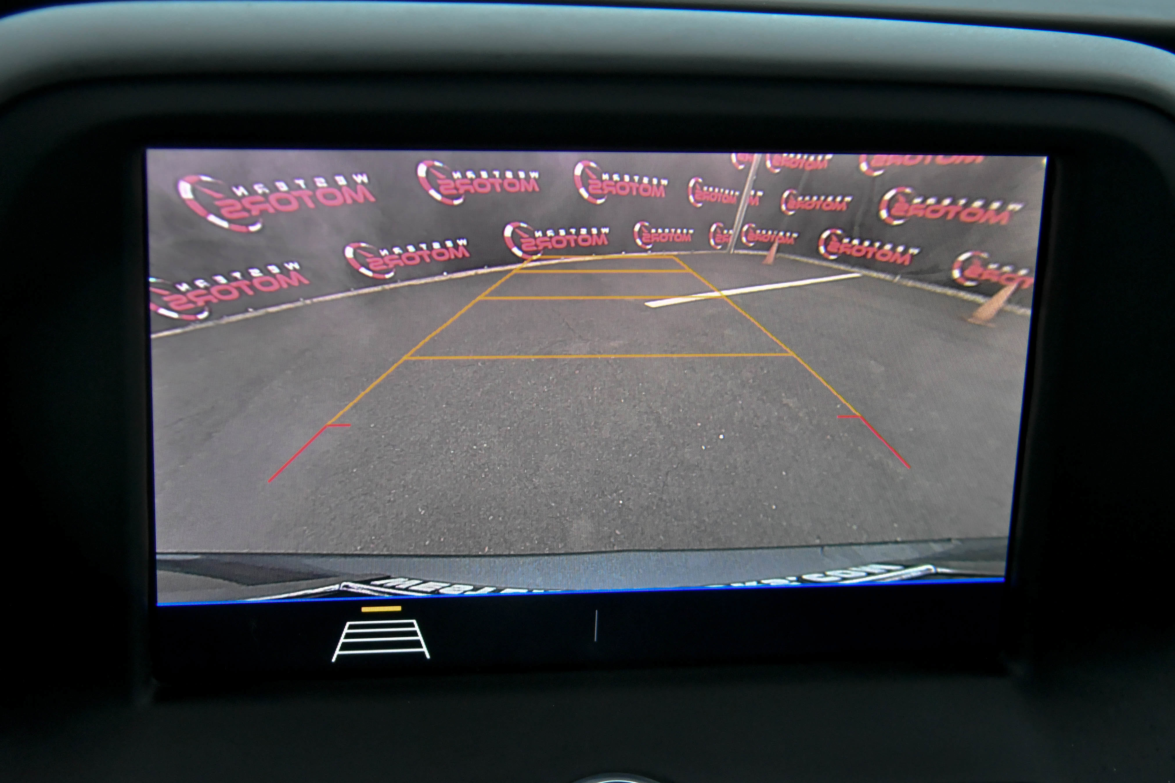 Used 2020 Chevrolet Camaro LT w/ RS Package image 18