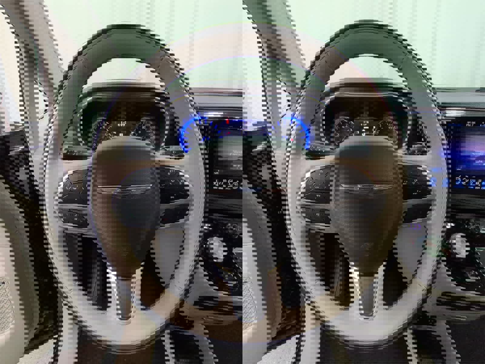 Certified 2017 Chrysler Pacifica Limited image 26