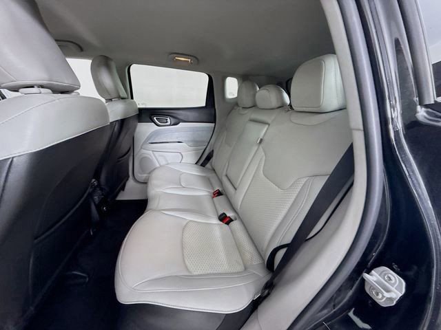 Used 2022 Jeep Compass Latitude image 22