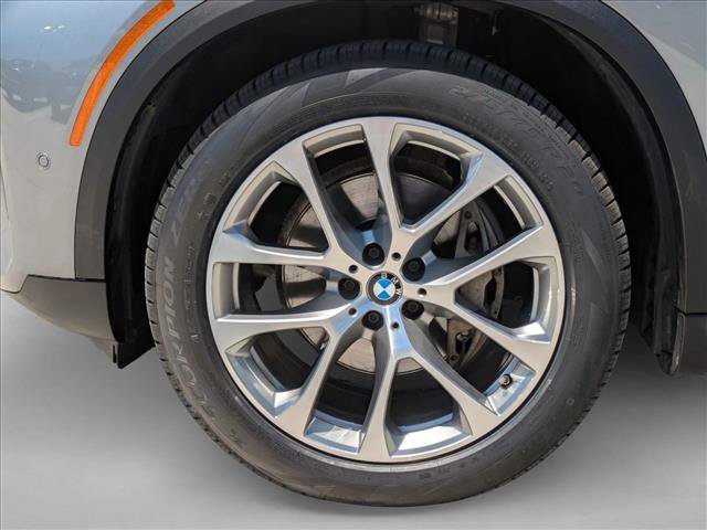 Used 2024 BMW X5 xDrive40i w/ Premium Package AWD/4WD image 25