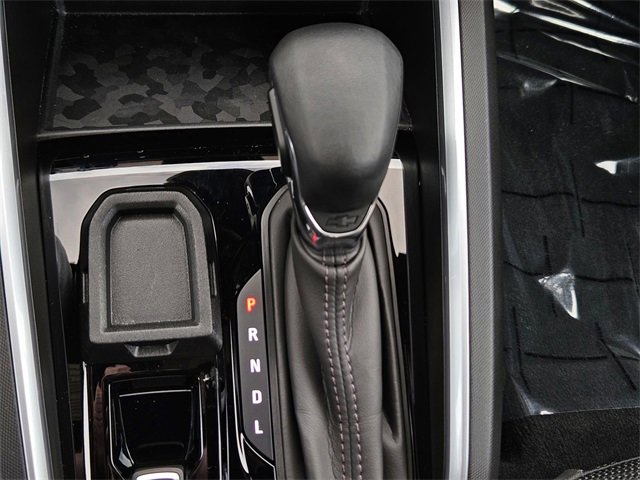 Used 2024 Chevrolet Colorado LT w/ LT Convenience Package image 19