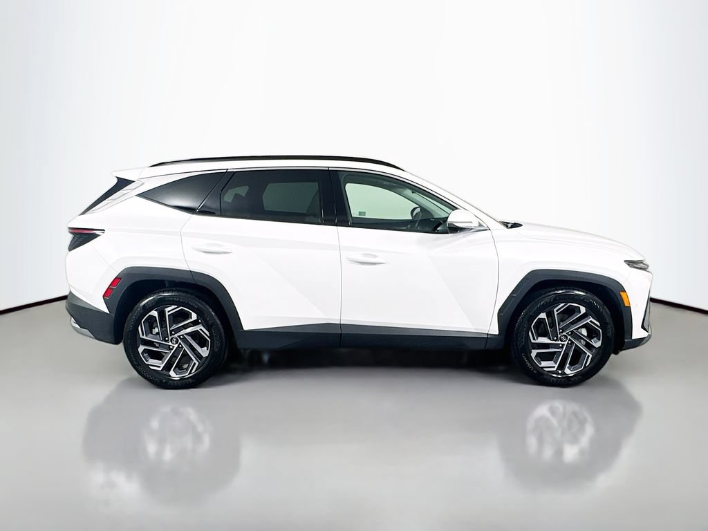 Used 2025 Hyundai Tucson Limited FWD image 4