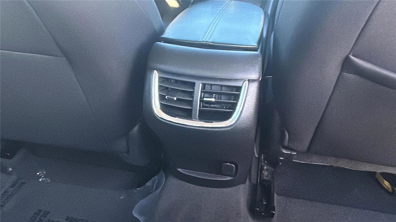 Used 2023 Chevrolet Malibu LT image 20