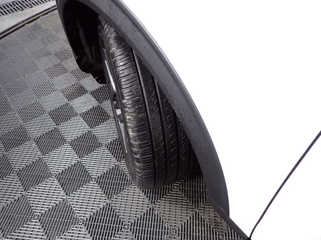 Used 2025 Ford Explorer ST image 48