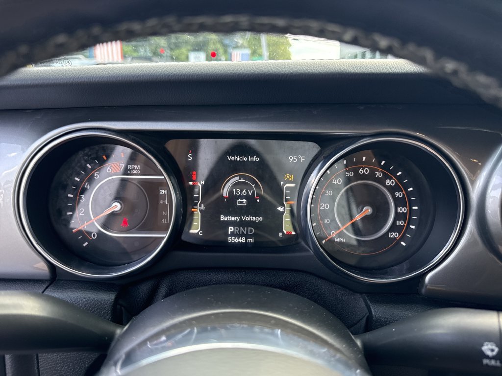 Used 2021 Jeep Wrangler Unlimited Sahara AWD/4WD image 19