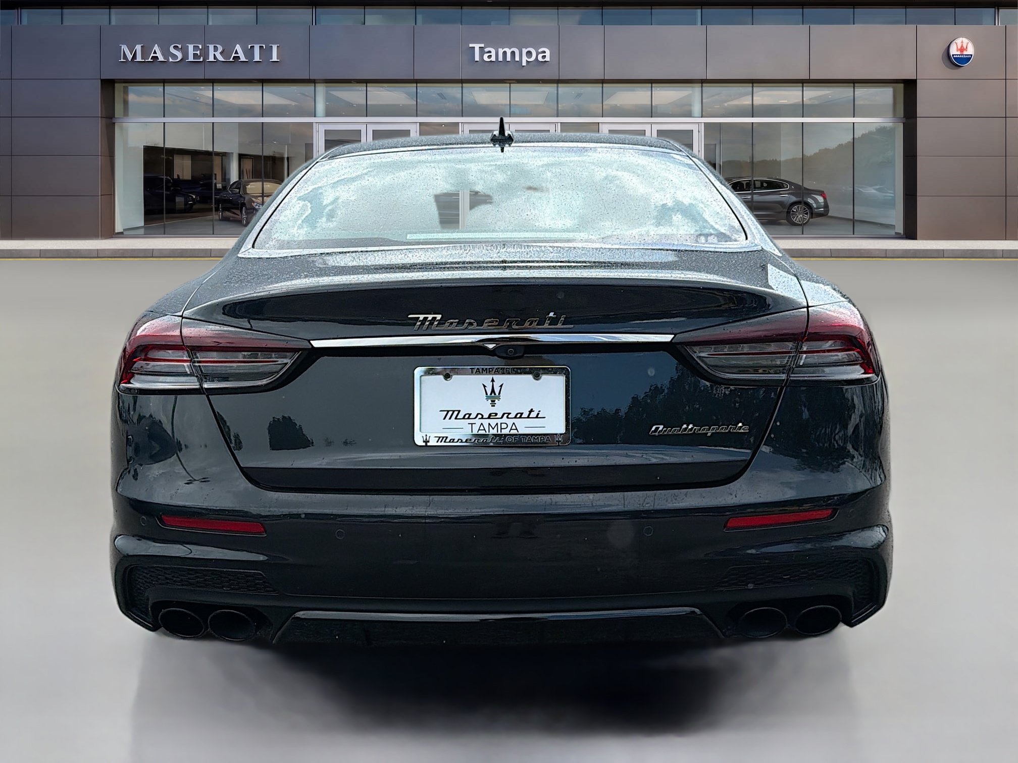 Used 2023 Maserati Quattroporte Modena RWD image 4