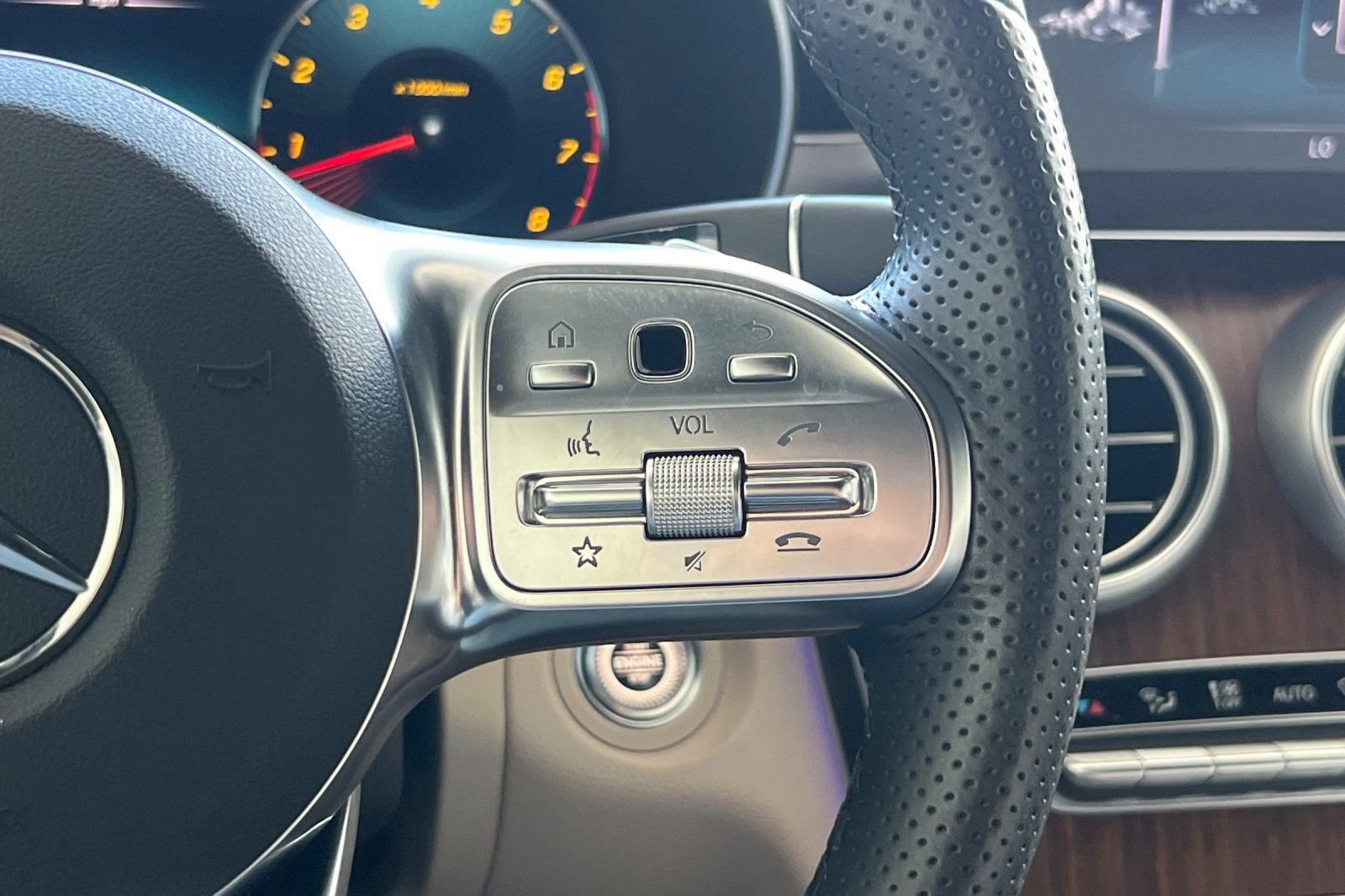 Used 2023 Mercedes-Benz C 300 Cabriolet image 28