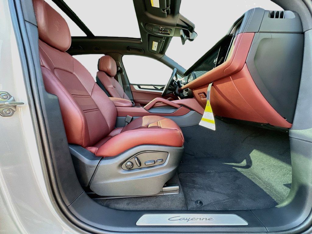 New 2026 Porsche Cayenne AWD/4WD image 29