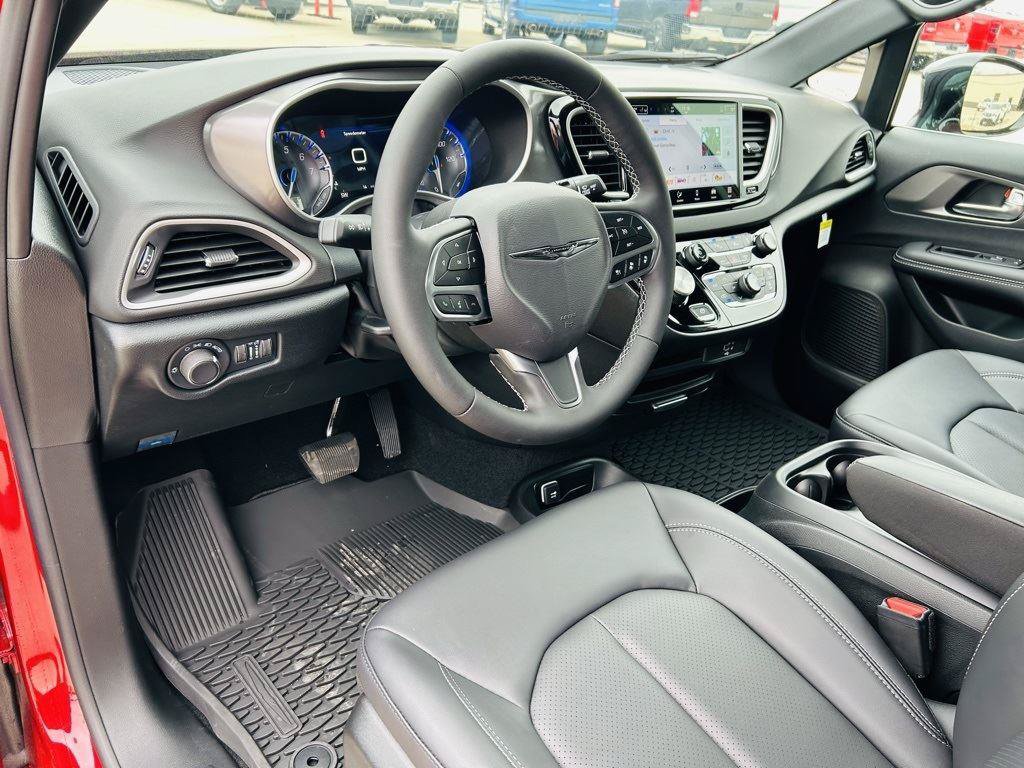 New 2026 Chrysler Voyager LX FWD image 16