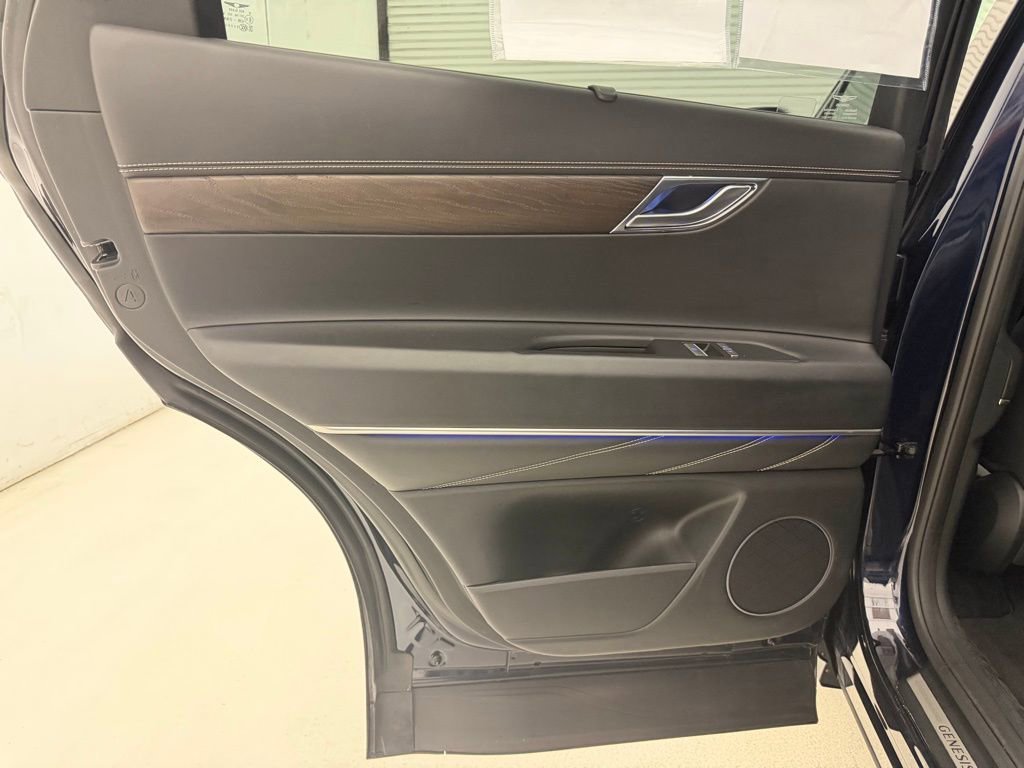 Used 2024 Genesis GV80 2.5T image 37