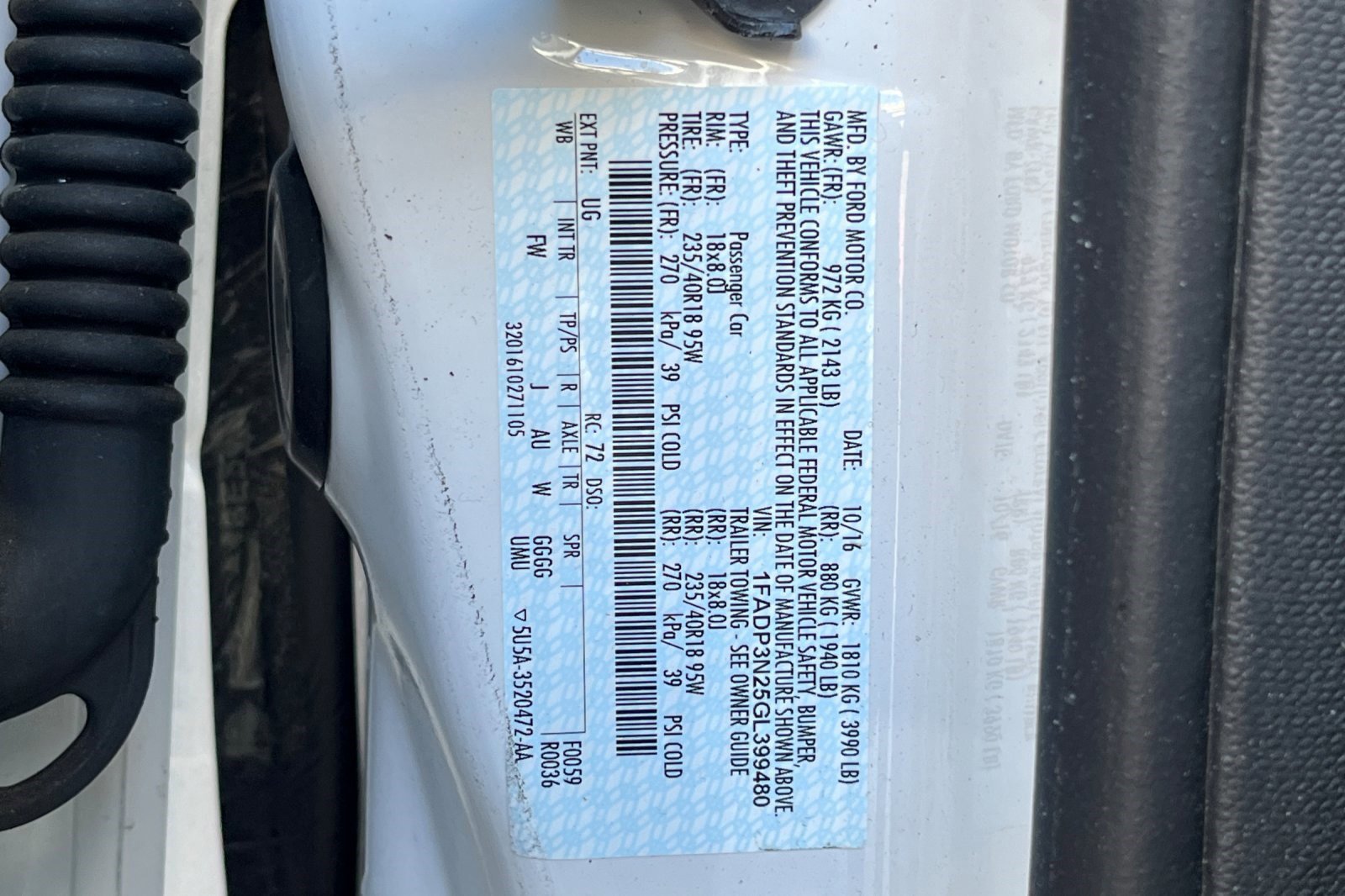 Used 2016 Ford Focus Titanium image 9