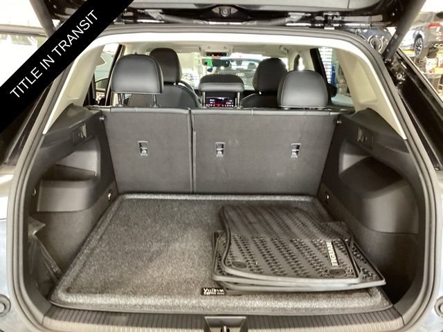 Used 2025 Volkswagen Tiguan SE w/ Panoramic Sunroof Package AWD/4WD image 14