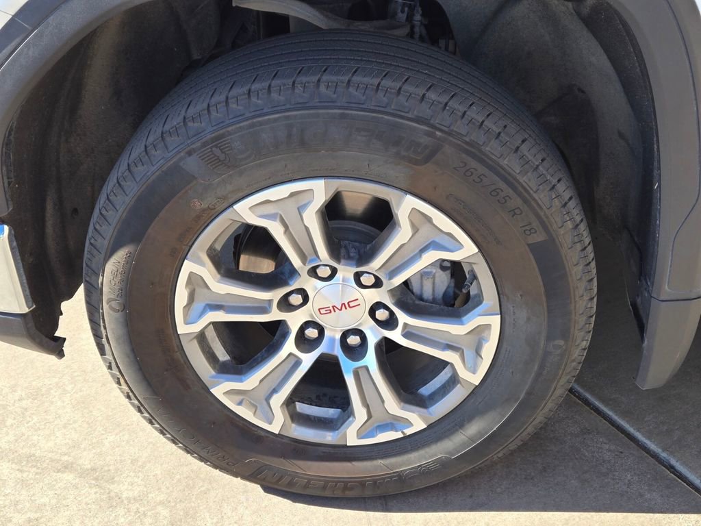 Used 2025 GMC Sierra 1500 SLT image 5