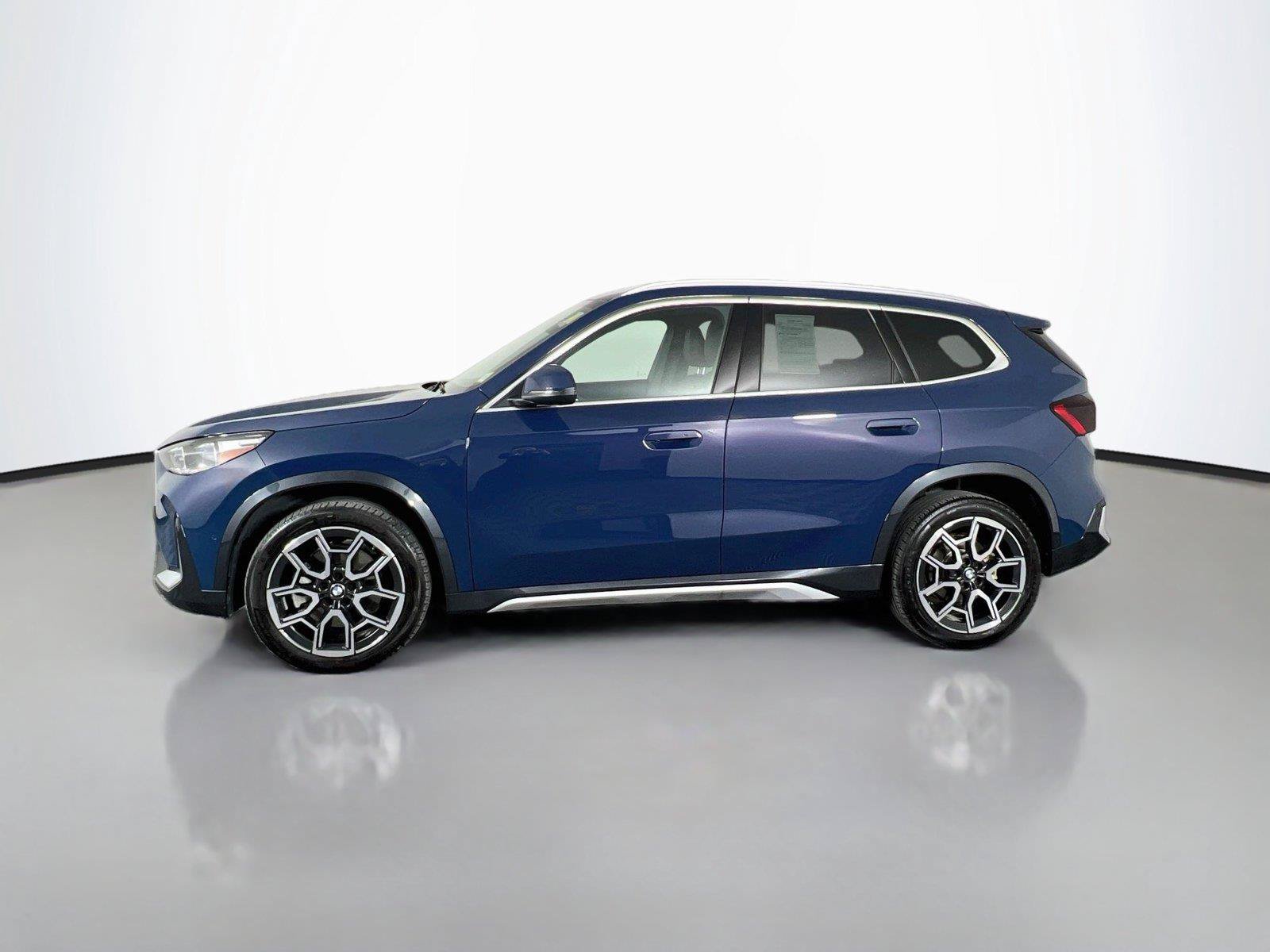 Used 2026 BMW X1 xDrive28i w/ Convenience Package AWD/4WD image 3
