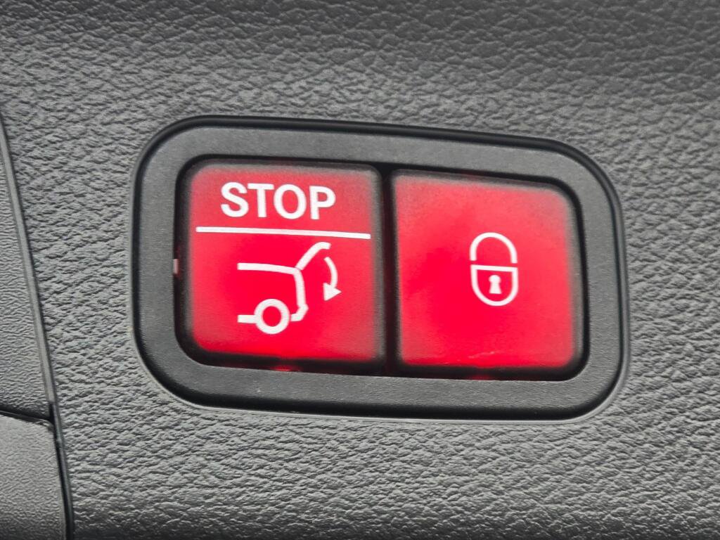 Used 2024 Mercedes-Benz GLS 450 4MATIC image 24
