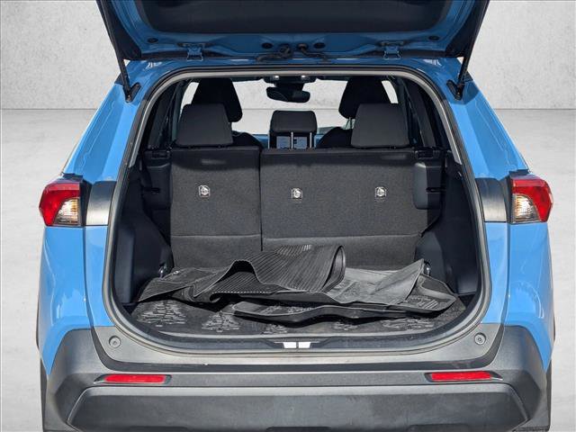 Used 2023 Toyota RAV4 AWD Hybrid image 6