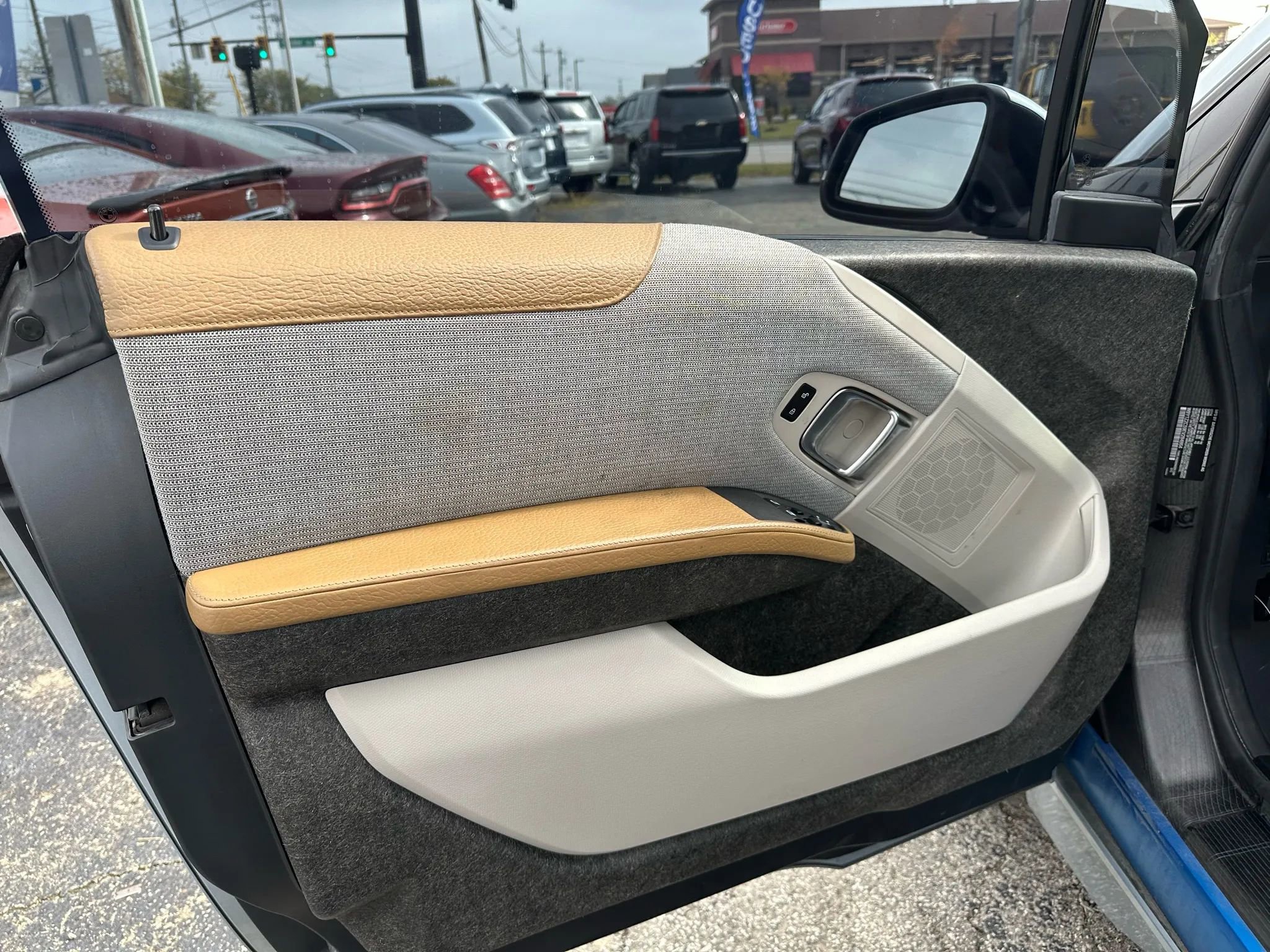 Used 2014 BMW i3 RWD image 13