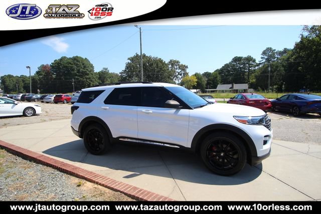 Used 2020 Ford Explorer XLT w/ Equipment Group 202A AWD/4WD image 8