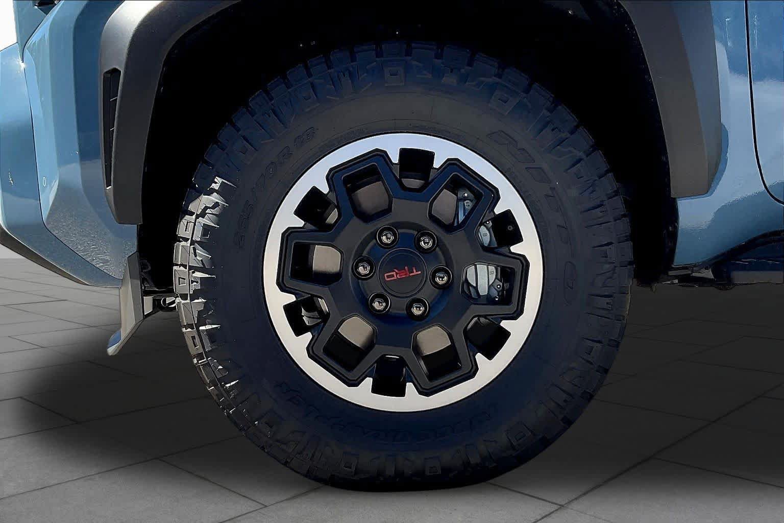 New 2026 Toyota 4Runner TRD Off-Road Premium AWD/4WD image 11