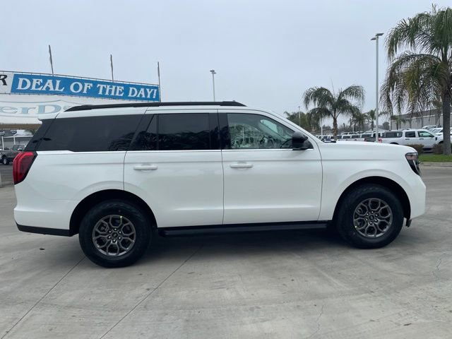 New 2026 Ford Expedition Active image 6