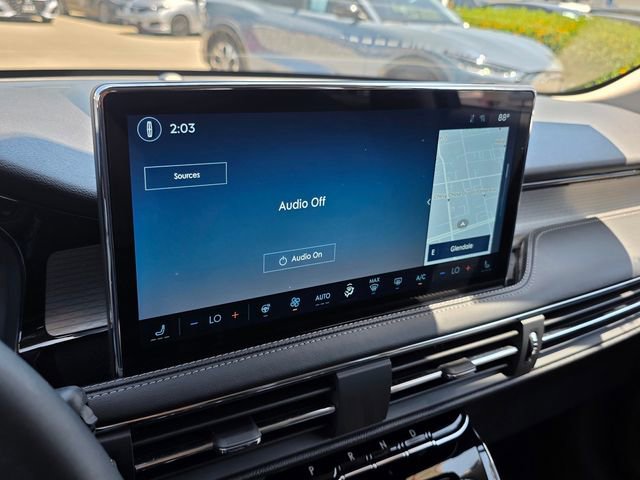 Used 2025 Lincoln Corsair FWD w/ Equipment Group 101A image 18