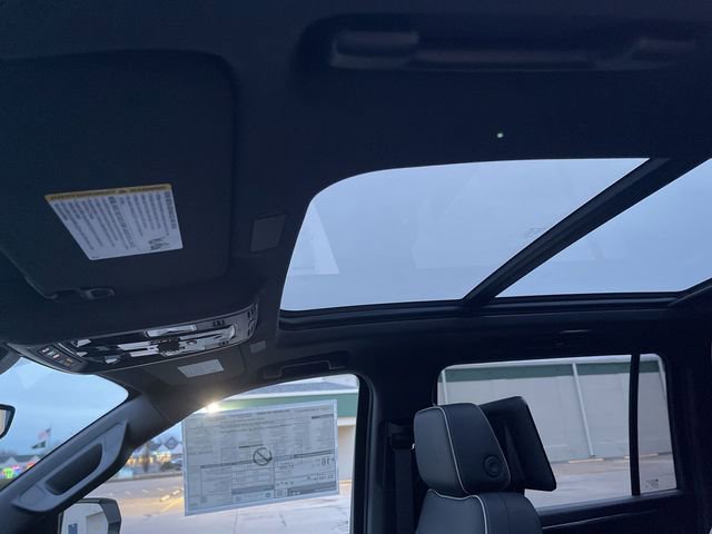 New 2026 Chevrolet Suburban Premier image 22