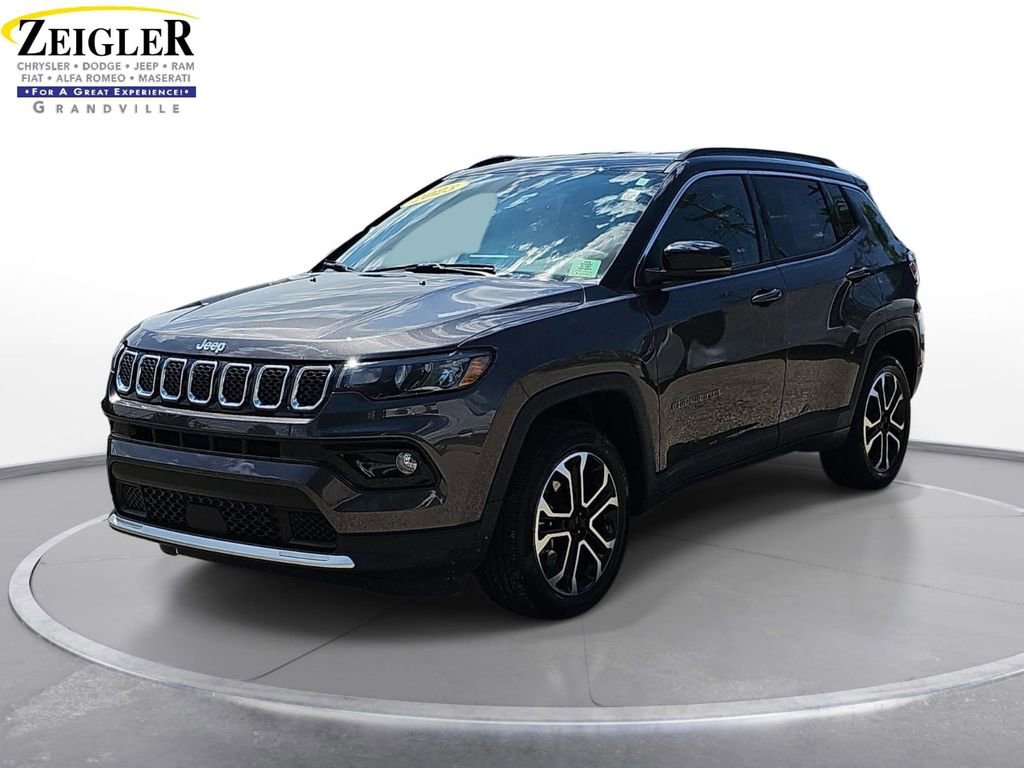 Used 2023 Jeep Compass Limited AWD/4WD image 1