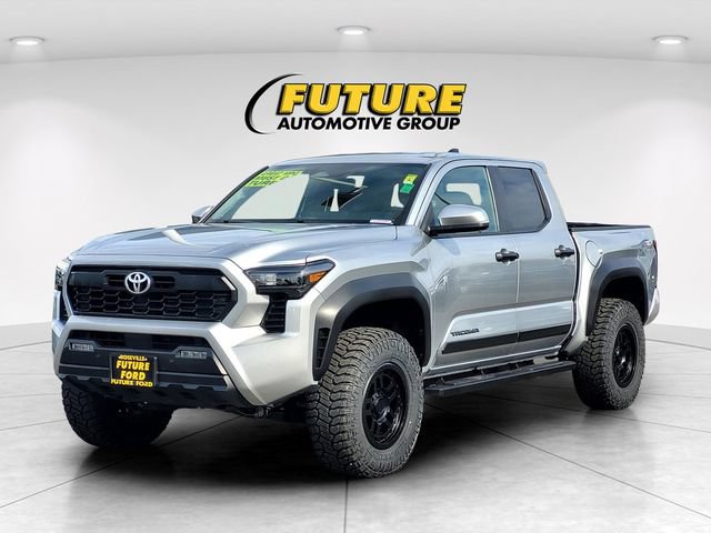 Used 2024 Toyota Tacoma TRD Off-Road w/ TRD Off Road Upgrade Package AWD/4WD image 8