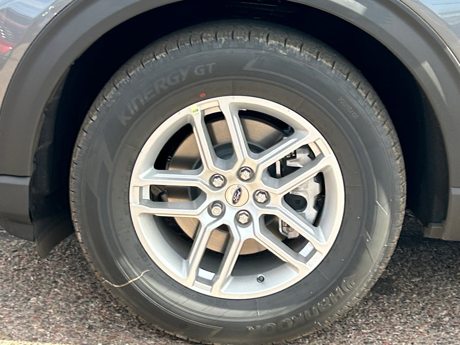 New 2026 Ford Explorer Active w/ Active Comfort Package RWD image 26