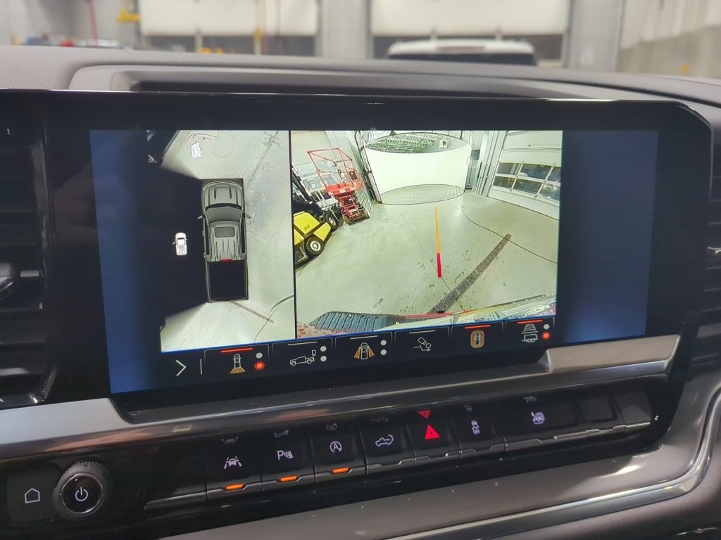 Used 2024 Chevrolet Silverado 1500 High Country image 21