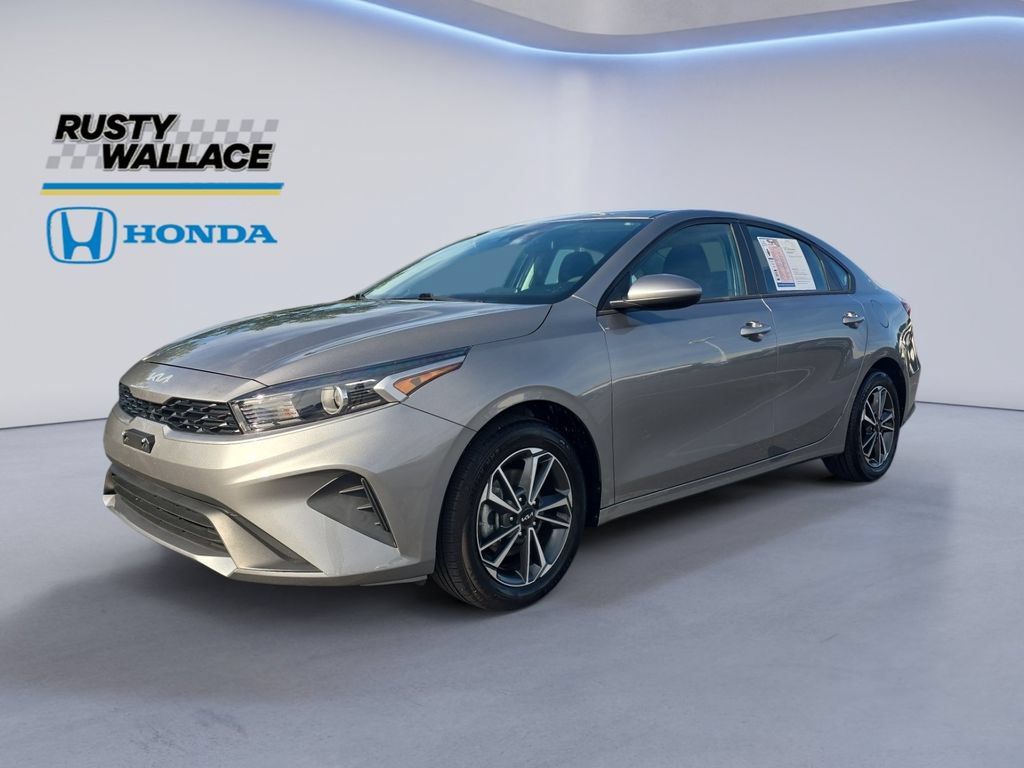 Used 2023 Kia Forte LXS FWD image 1