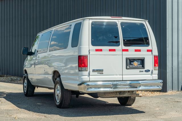 Used 2014 Ford E-350 and Econoline 350 XLT RWD image 4