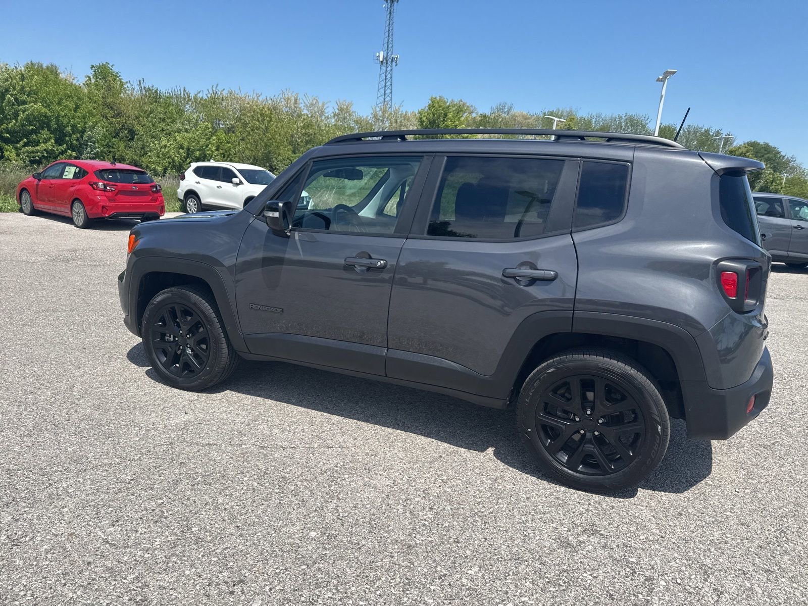 Used 2023 Jeep Renegade Altitude w/ Convenience Group I AWD/4WD image 18