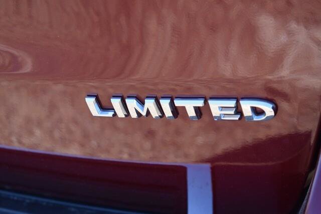Used 2022 Jeep Grand Cherokee Limited AWD/4WD image 20