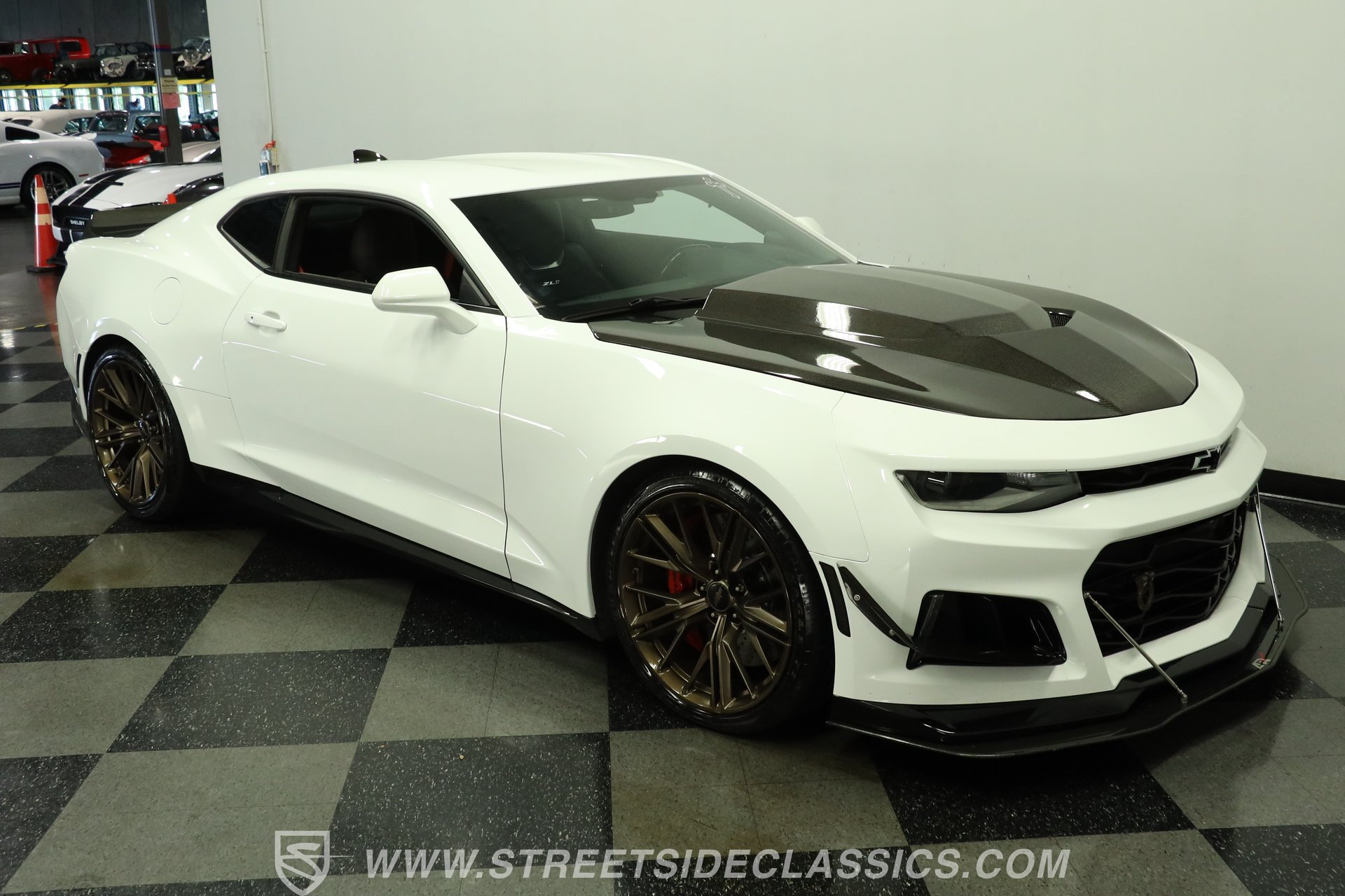 Used 2018 Chevrolet Camaro ZL1 RWD image 14
