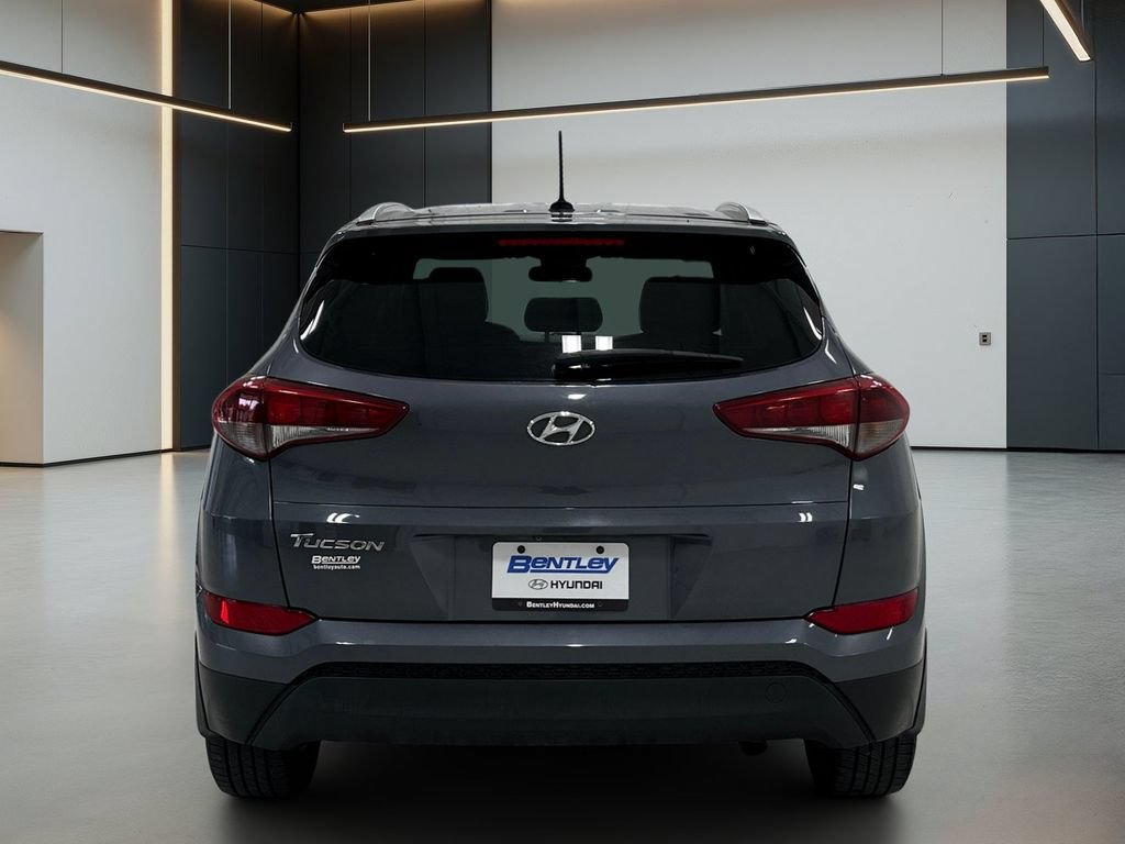 Used 2016 Hyundai Tucson SE w/ Option Group 02 FWD image 5