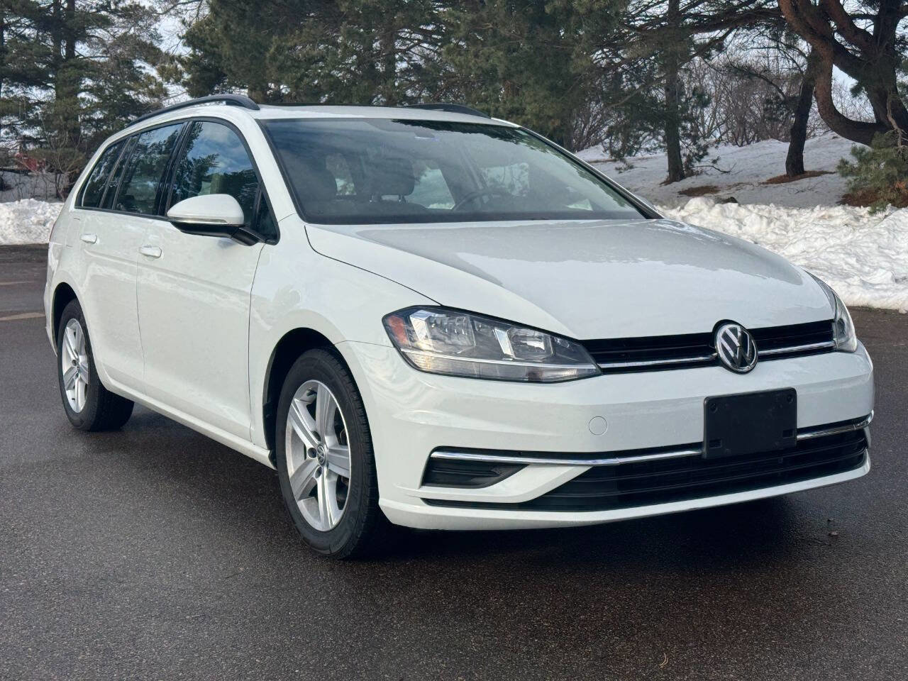 Used 2018 Volkswagen Golf SE