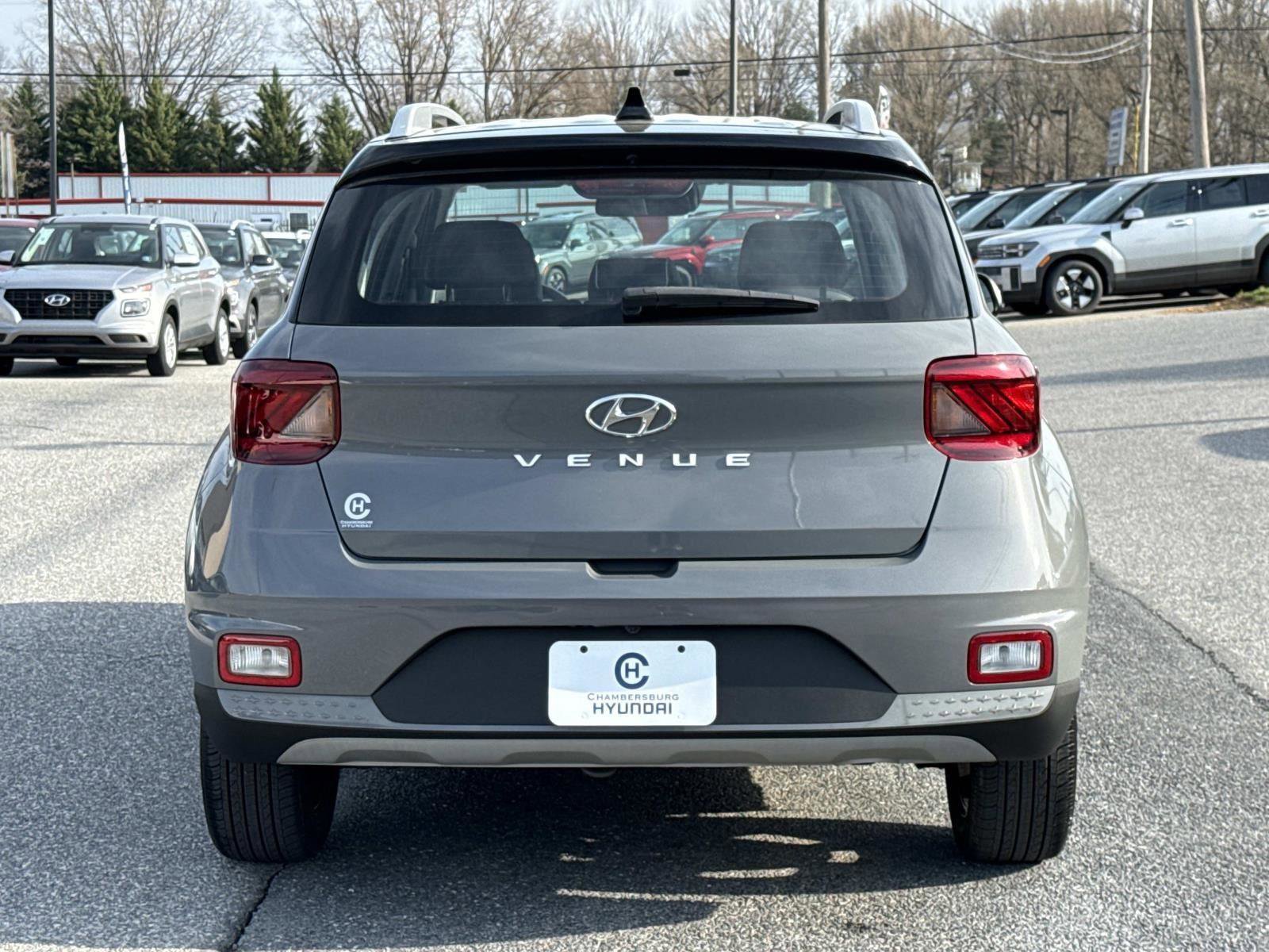 Certified 2022 Hyundai Venue Limited image 25