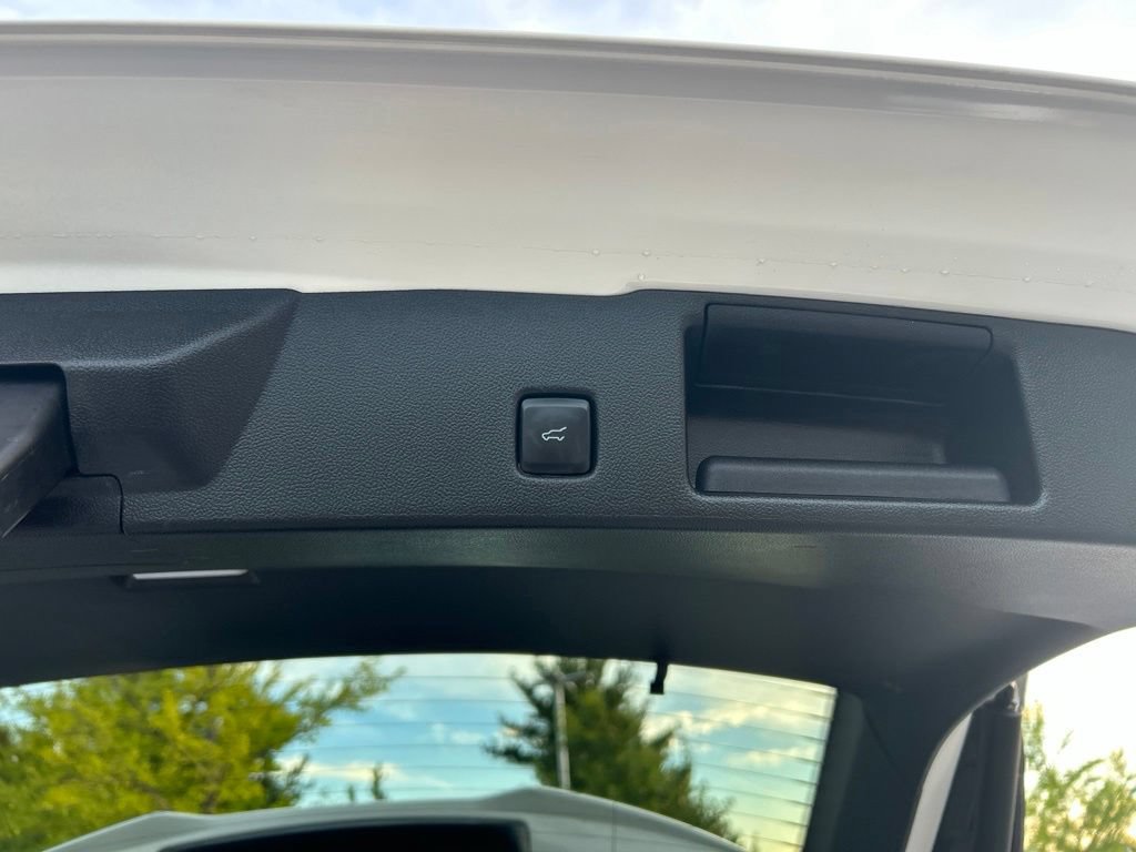 Used 2024 Ford Escape ST-Line w/ Equipment Group 301A FWD image 12