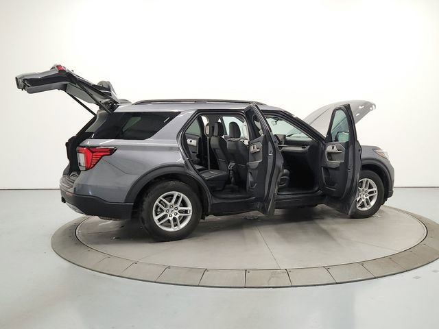 Used 2025 Ford Explorer Active w/ Active Comfort Package image 15