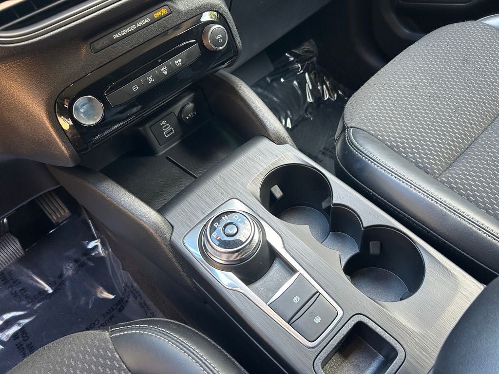 Used 2025 Ford Escape SE FWD image 18