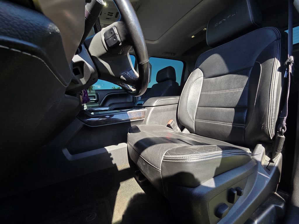 Used 2016 GMC Sierra 1500 Denali w/ Denali Ultimate Package AWD/4WD image 24