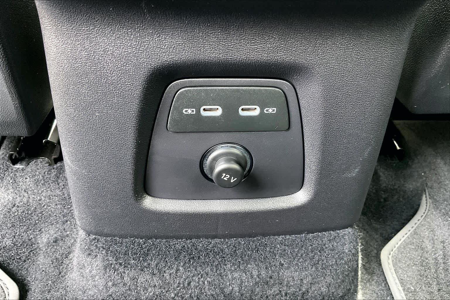 Used 2024 Audi Q4 e-tron Premium Plus AWD/4WD image 31
