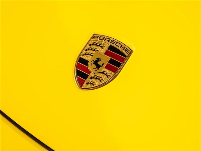 Certified 2023 Porsche 718 Cayman RWD image 13