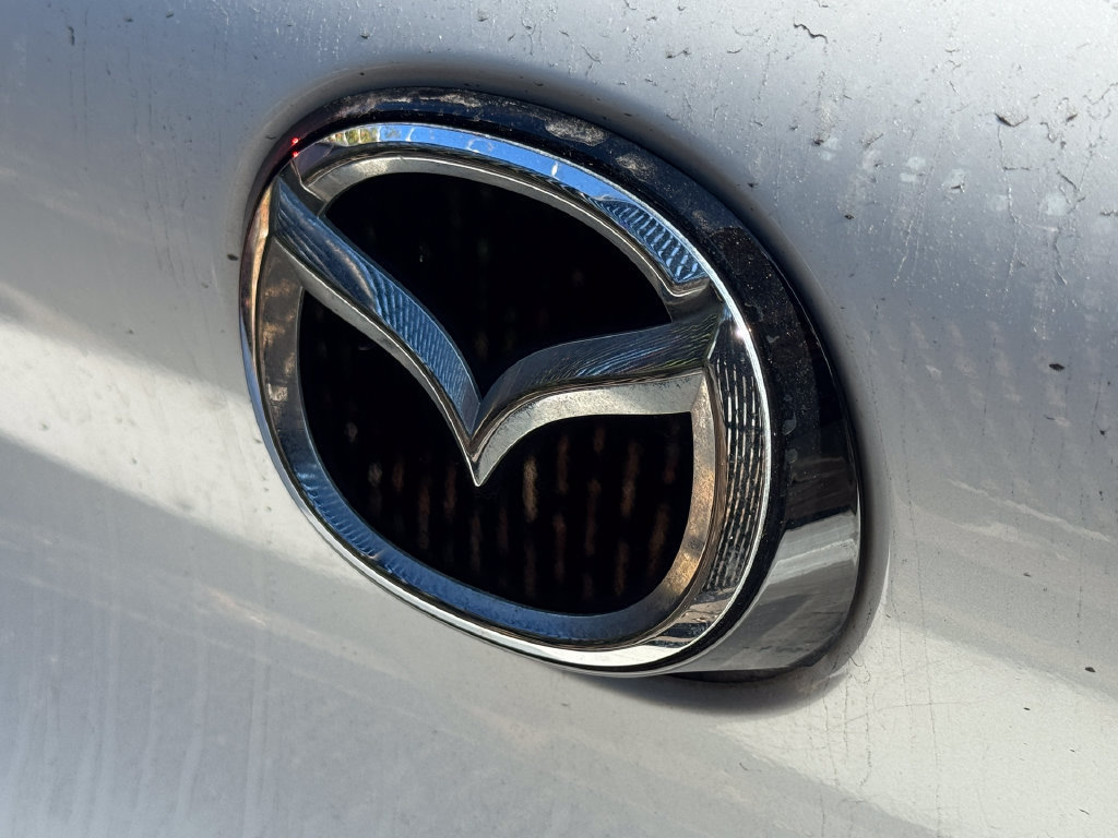 Used 2019 MAZDA MAZDA3 Hatchback w/ Preferred Package FWD image 6