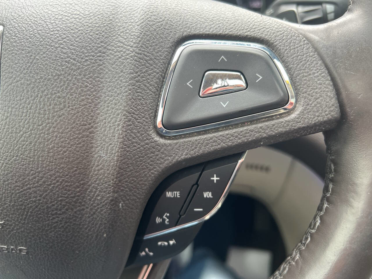 Used 2015 Lincoln MKC AWD w/ Equipment Group 102A Reserve image 24