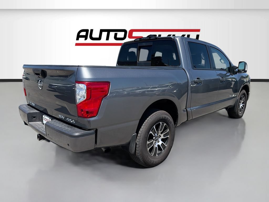Used 2024 Nissan Titan SV w/ SV Convenience Package AWD/4WD image 7