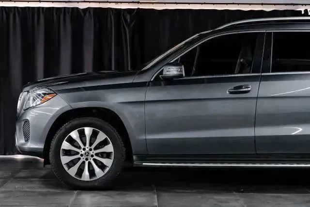 Used 2018 Mercedes-Benz GLS 450 4MATIC w/ Premium Package image 17