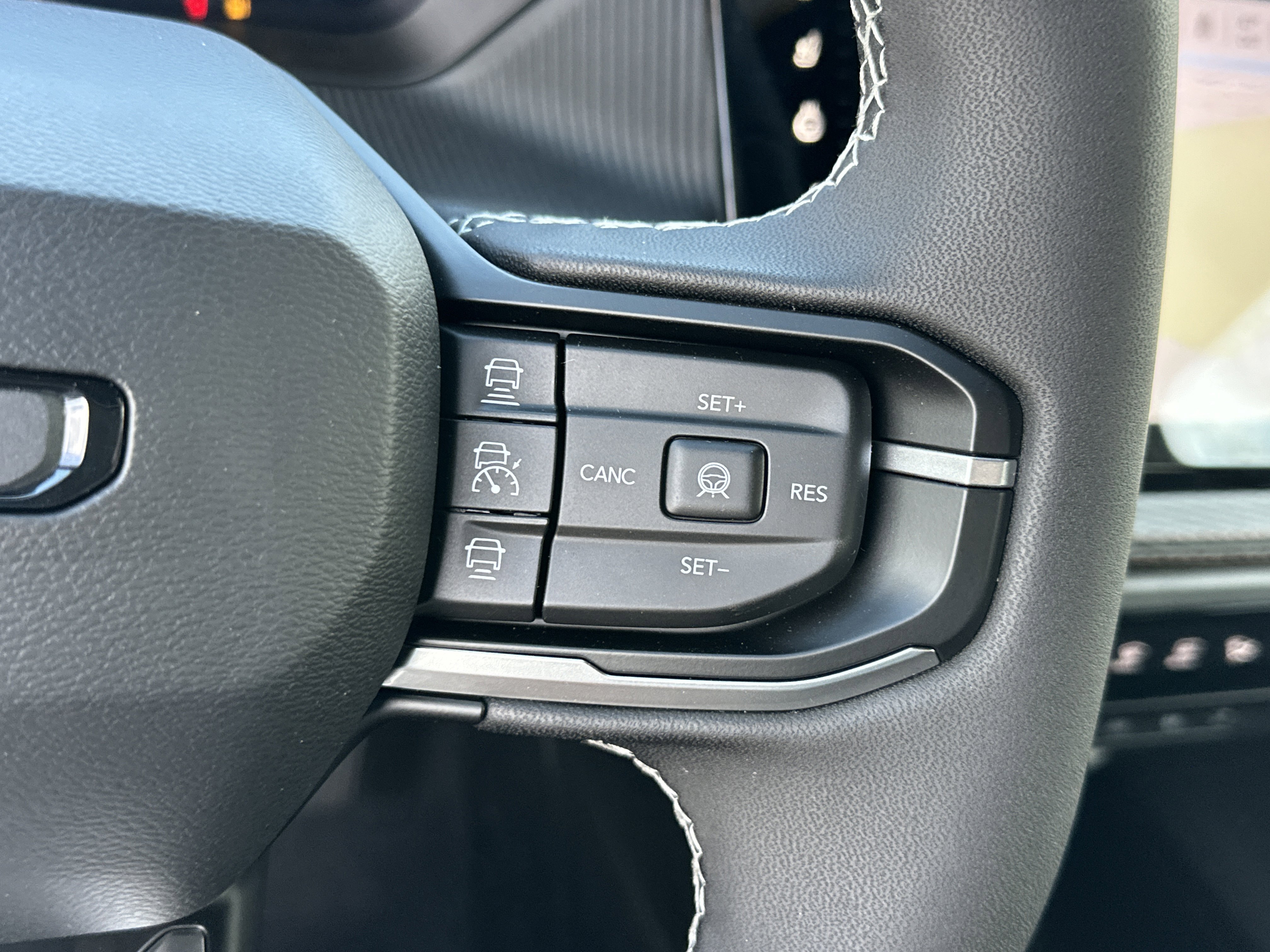 New 2026 Jeep Cherokee Overland w/ Advanced Pro Tech Group image 8